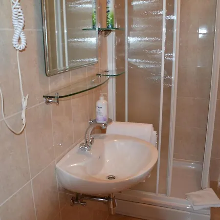 Apartman Family-friendly With Swimming Pool - 16509 *