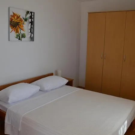 Family-friendly With Swimming Pool - 16509 Apartman