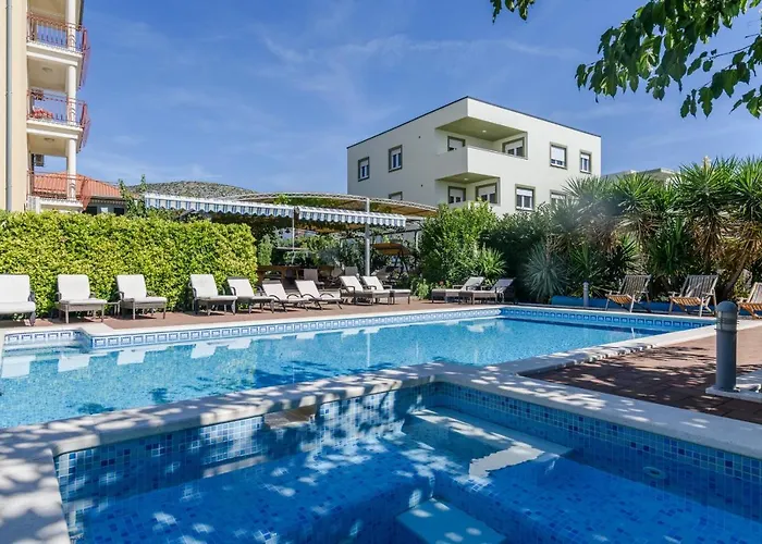 Family-friendly With Swimming Pool - 16509 Apartament Trogir