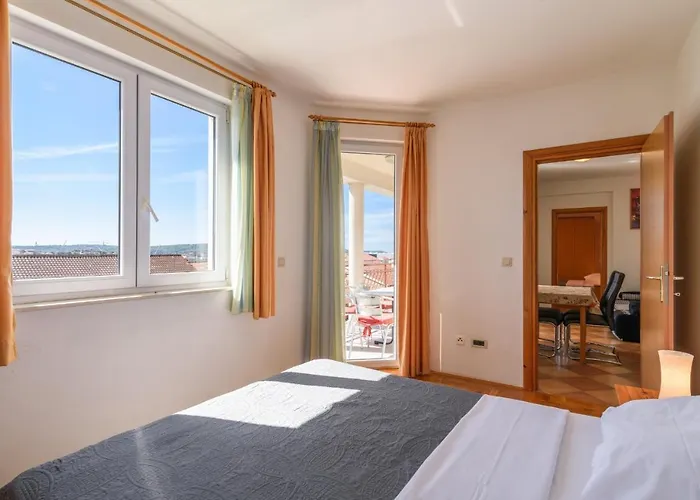 Family-friendly With Swimming Pool - 16509 Τρογκίρ