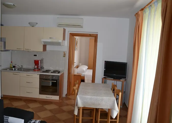 Apartament Family-friendly With Swimming Pool - 16509 *