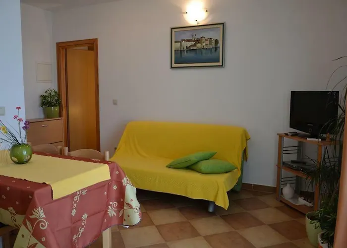 Family-friendly With Swimming Pool - 16509