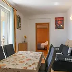 Family-friendly With Swimming Pool - 16509 特罗吉尔