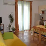 公寓 Family-friendly With Swimming Pool - 16509