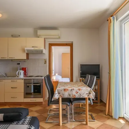 Family-friendly With Swimming Pool - 16509 *