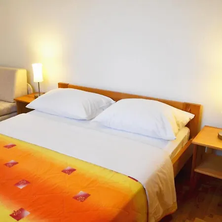 Family-friendly With Swimming Pool - 16509 דירה