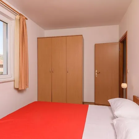 Family-friendly With Swimming Pool - 16509