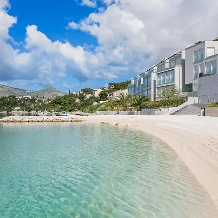 Family-friendly With Swimming Pool - 16509