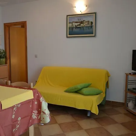 Family-friendly With Swimming Pool - 16509