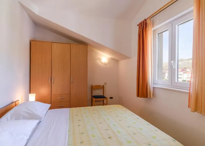 公寓 Family-friendly With Swimming Pool - 16509